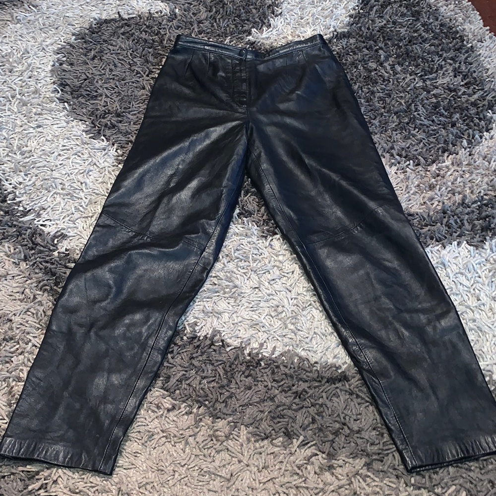 Lord & Taylor soft leather pants inseam 30 size 12 good cond